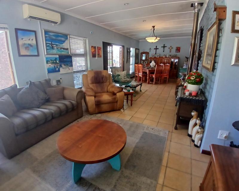 3 Bedroom Property for Sale in Stilbaai Wes Western Cape